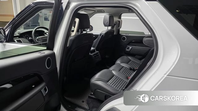 Land Rover Discovery 5 2021 Белый из Кореи, фото 2