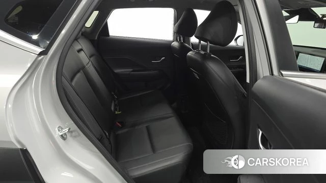 Hyundai Kona (SX2) 2023 Серебристо-серый из Кореи, фото 2