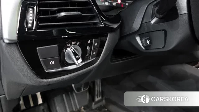 BMW 5 Series (G30) 2021 Черный из Кореи, фото 2