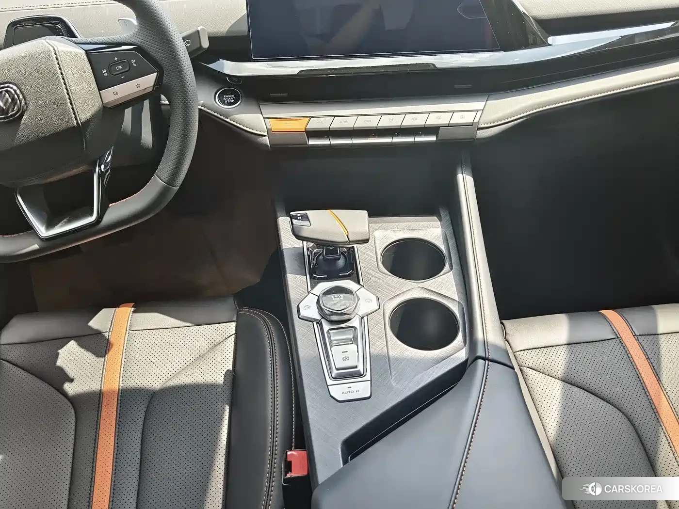 Chang'an UNI-V 2024 Silver/gray из Китая, фото 2