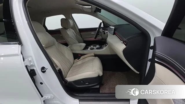 Genesis GV70 2025 Белый из Кореи, фото 2