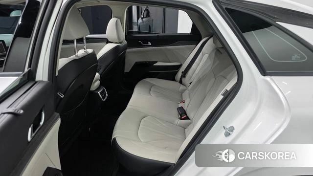 Kia The New K5 Hybrid 3rd generation 2024 Белый из Кореи, фото 2
