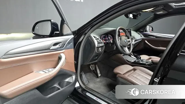 BMW X4 (G02) 2025 Черный из Кореи, фото 2