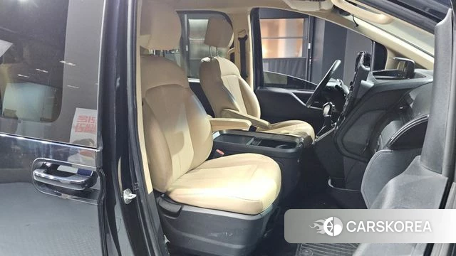 Hyundai Staria 2022 Синий из Кореи, фото 2