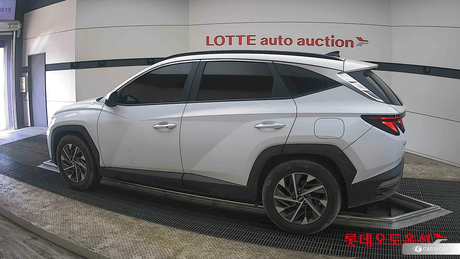 Hyundai Tucson 2022 Creamy White Pearl из Кореи, фото 2