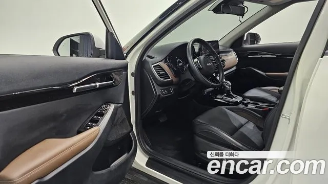 Kia Seltos 2022 Белый из Кореи, фото 2