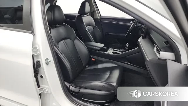 Kia K5 3rd generation 2021 Белый из Кореи, фото 2