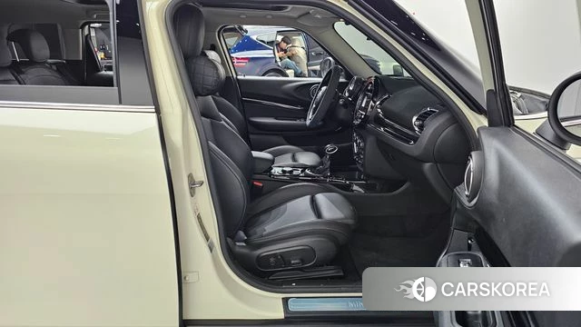 Mini Cooper Clubman 2019 Жемчужный цвет из Кореи, фото 2