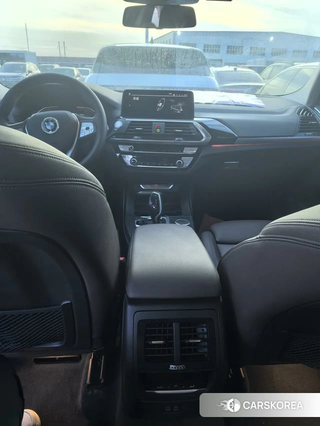 BMW X3 2021 Черный из Китая, фото 2