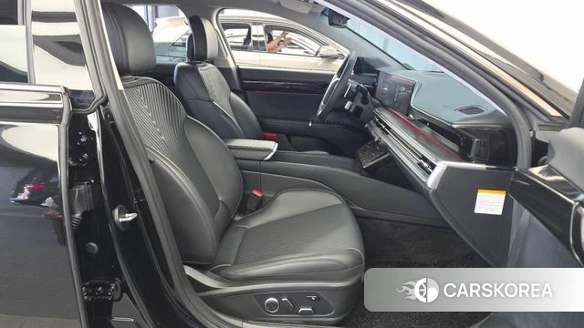 Hyundai Grandeur Hybrid (GN7) 2023 Черный из Кореи, фото 2