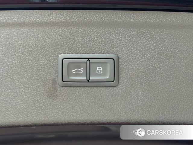 Audi Q5L 2024 Черный из Китая, фото 2