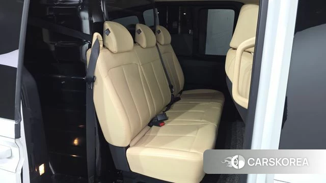 Hyundai Staria 2024 Белый из Кореи, фото 2