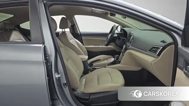 Hyundai Avante AD 2018 Серый из Кореи, фото 2