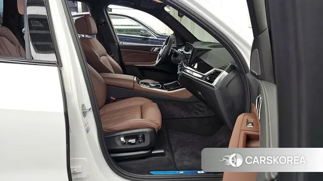 BMW X5 (G05) 2024 Белый из Кореи, фото 2