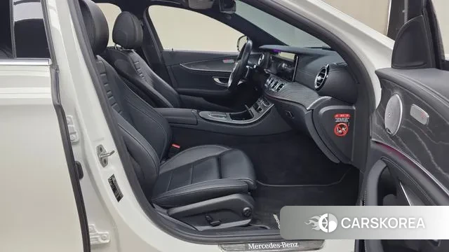 Mercedes-Benz E-Class W213 2020 Белый из Кореи, фото 2