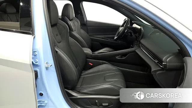 Hyundai Avante (CN7) 2022 Серебряный из Кореи, фото 2