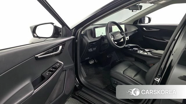 Kia EV6 2022 Черный из Кореи, фото 2