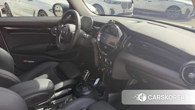 Mini Cooper 2022 Белый из Кореи, фото 2