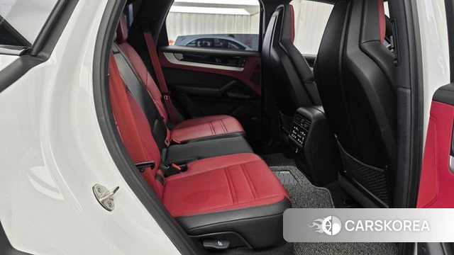 Porsche Cayenne (PO536) 2024 Белый из Кореи, фото 2
