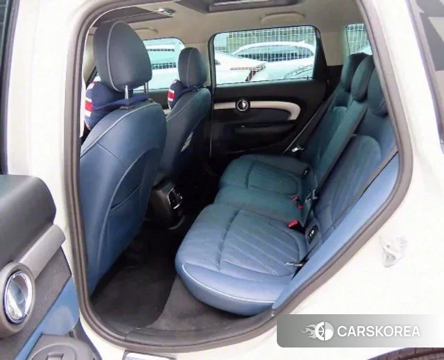 Mini Cooper Clubman 2021 Серебряный из Кореи, фото 2