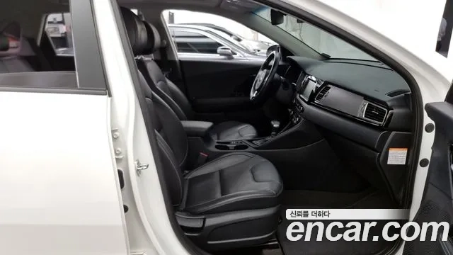 Kia Niro 2018 Белый из Кореи, фото 2