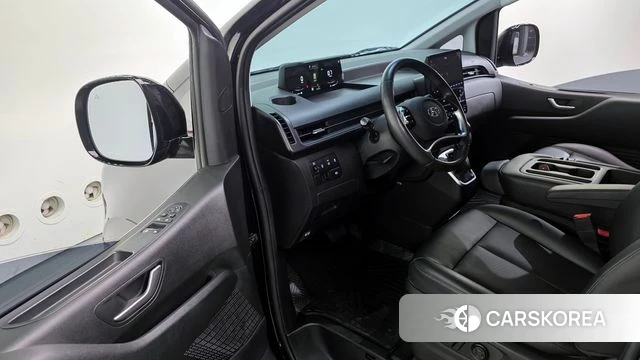 Hyundai Staria 2021 Черный из Кореи, фото 2