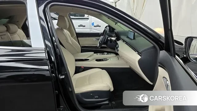 Genesis GV70 2021 Черный из Кореи, фото 2