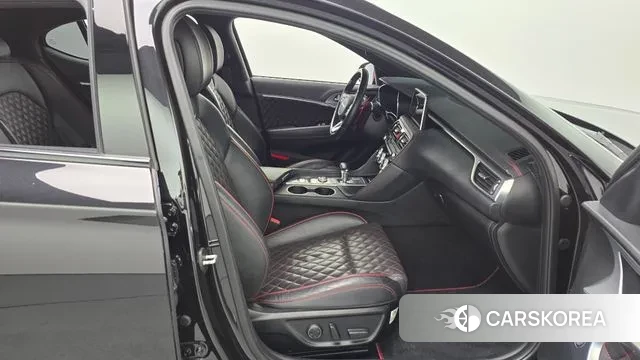 Genesis G70 2019 Черный из Кореи, фото 2