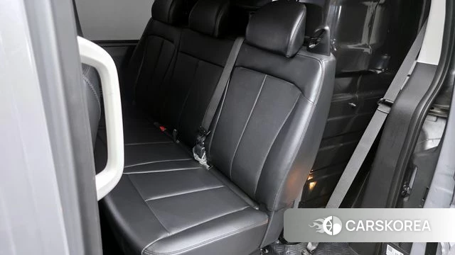 Hyundai Staria 2024 Серебряный из Кореи, фото 2