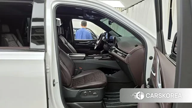 Cadillac Escalade 5th Generation 2023 Белый из Кореи, фото 2