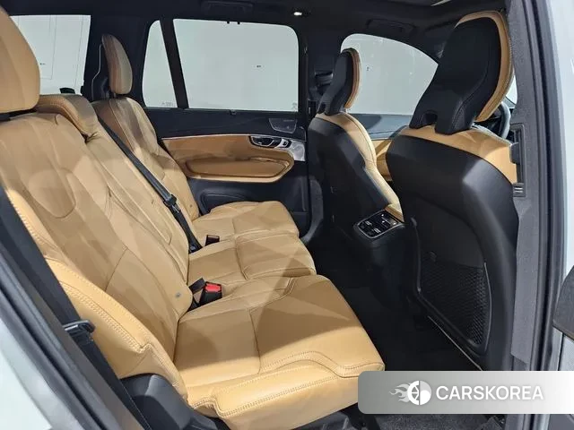 Volvo XC90 second Generation 2024 Белый из Кореи, фото 2