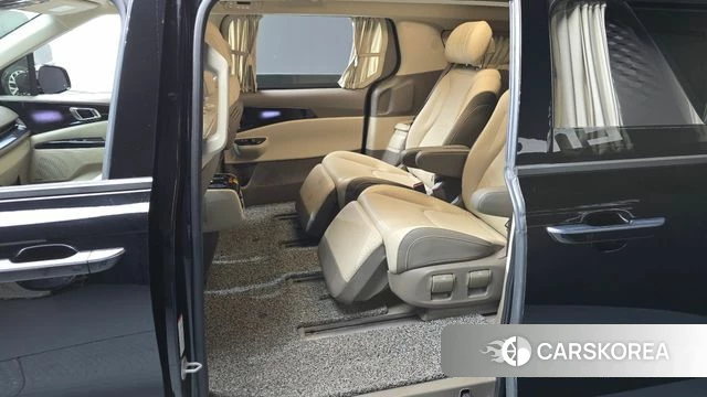 Kia Carnival 4th generation 2022 Черный из Кореи, фото 2