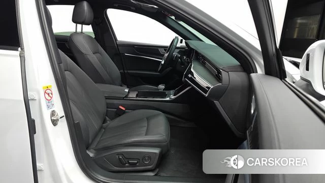 Audi A6 (C8) 2022 Белый из Кореи, фото 2