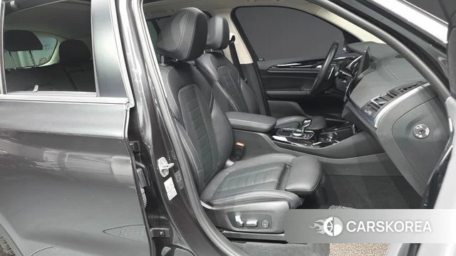 BMW X3 (G01) 2022 Серый из Кореи, фото 2
