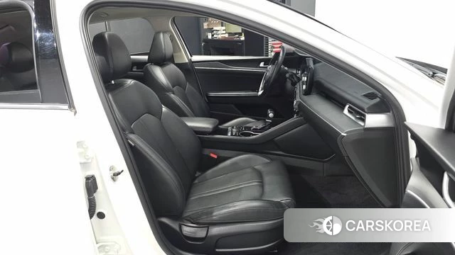 Kia K5 3rd generation 2020 Белый из Кореи, фото 2