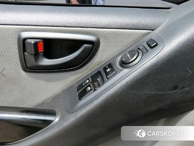 Hyundai The New Grand Starex 2018 Белый из Кореи, фото 2
