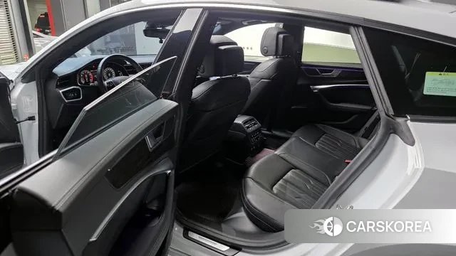 Audi A7 (4K) 2021 Белый из Кореи, фото 2