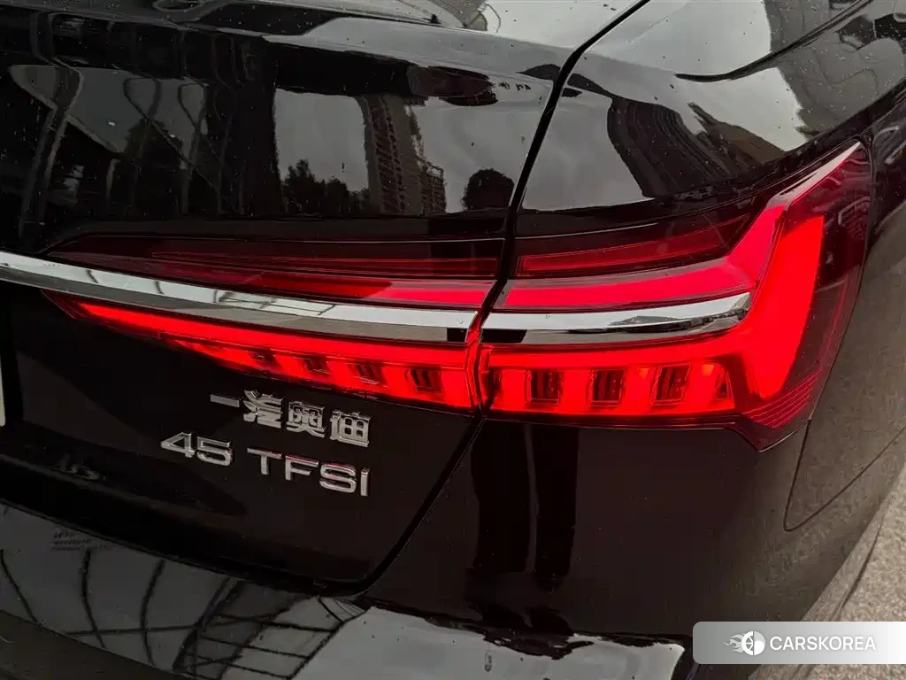 Audi A6L 2026 Черный из Китая, фото 2