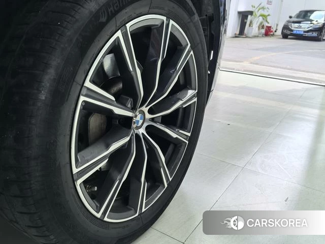 BMW X5 2024 Черный из Китая, фото 2