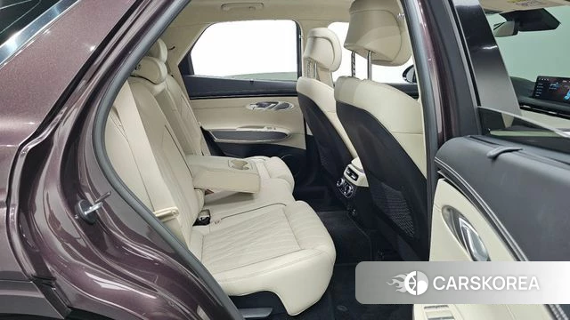 Genesis GV70 2021 Фиолетовый из Кореи, фото 2