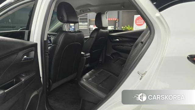 Chevrolet (GM Daewoo) New Bolt EV 2022 Белый из Кореи, фото 2