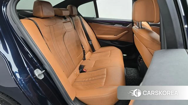 BMW 5 Series (G30) 2020 Черный из Кореи, фото 2