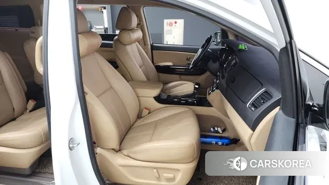 Kia The New Carnival 2018 Белый из Кореи, фото 2