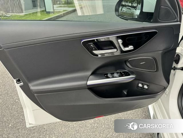 Mercedes-Benz C-class PHEV 2025 Белый из Китая, фото 2