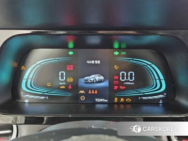 Hyundai The New Avante (CN7) 2023 Белый из Кореи, фото 2