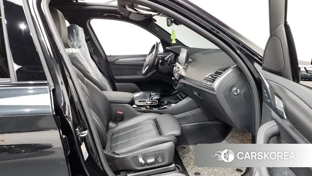 BMW X3 (G01) 2022 Черный из Кореи, фото 2