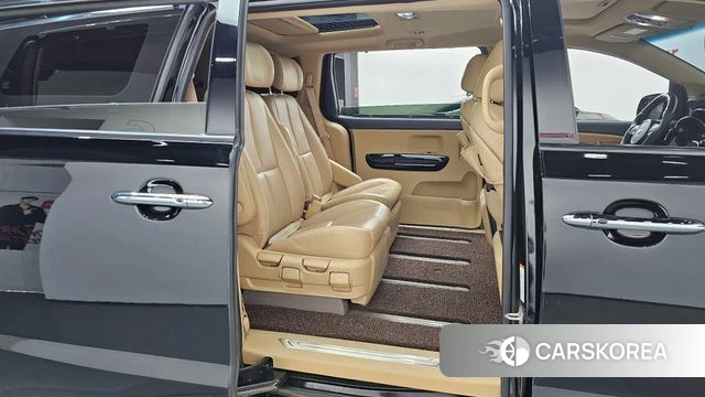 Kia The New Carnival 2018 Черный из Кореи, фото 2