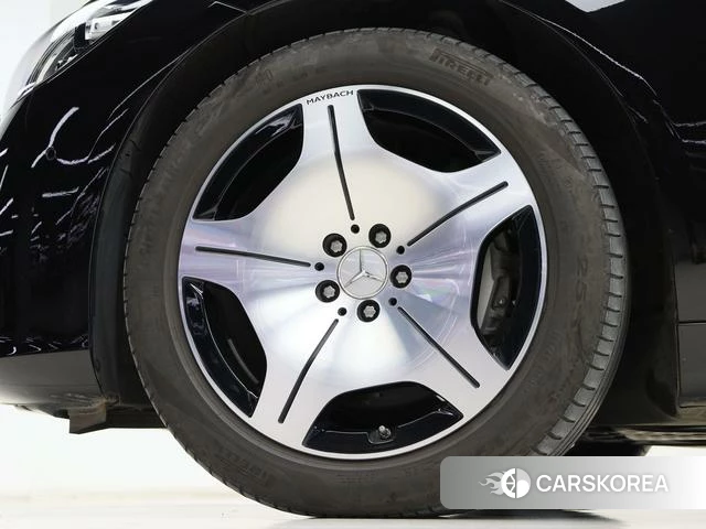 Mercedes-Benz Maybach S-class 2023 Черный из Китая, фото 2