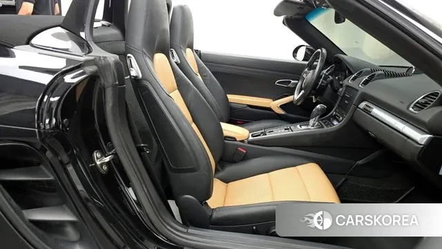 Porsche 718 Boxster 2020 Черный из Кореи, фото 2