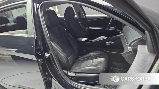 Hyundai Avante Hybrid (CN7) 2021 Черный из Кореи, фото 2